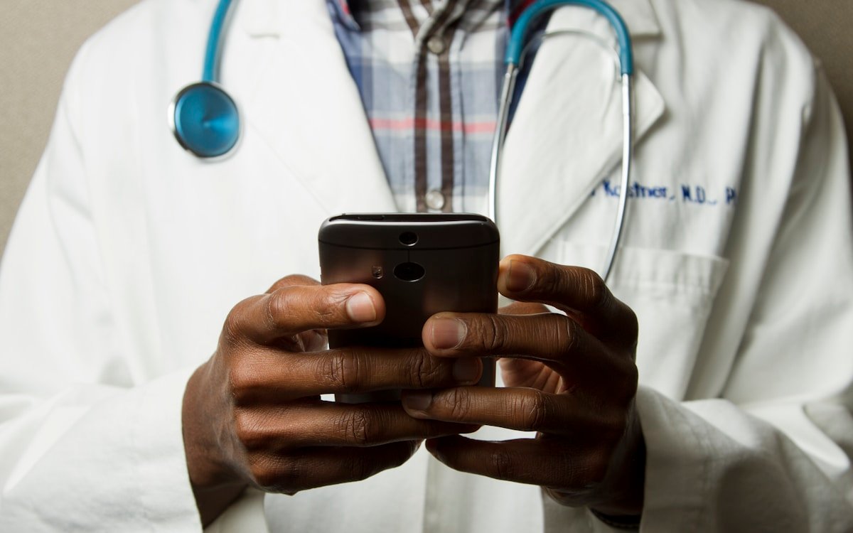 HIPAA-Compliant WebRTC Telemedicine Platform & Encrypted Patient Records Vault